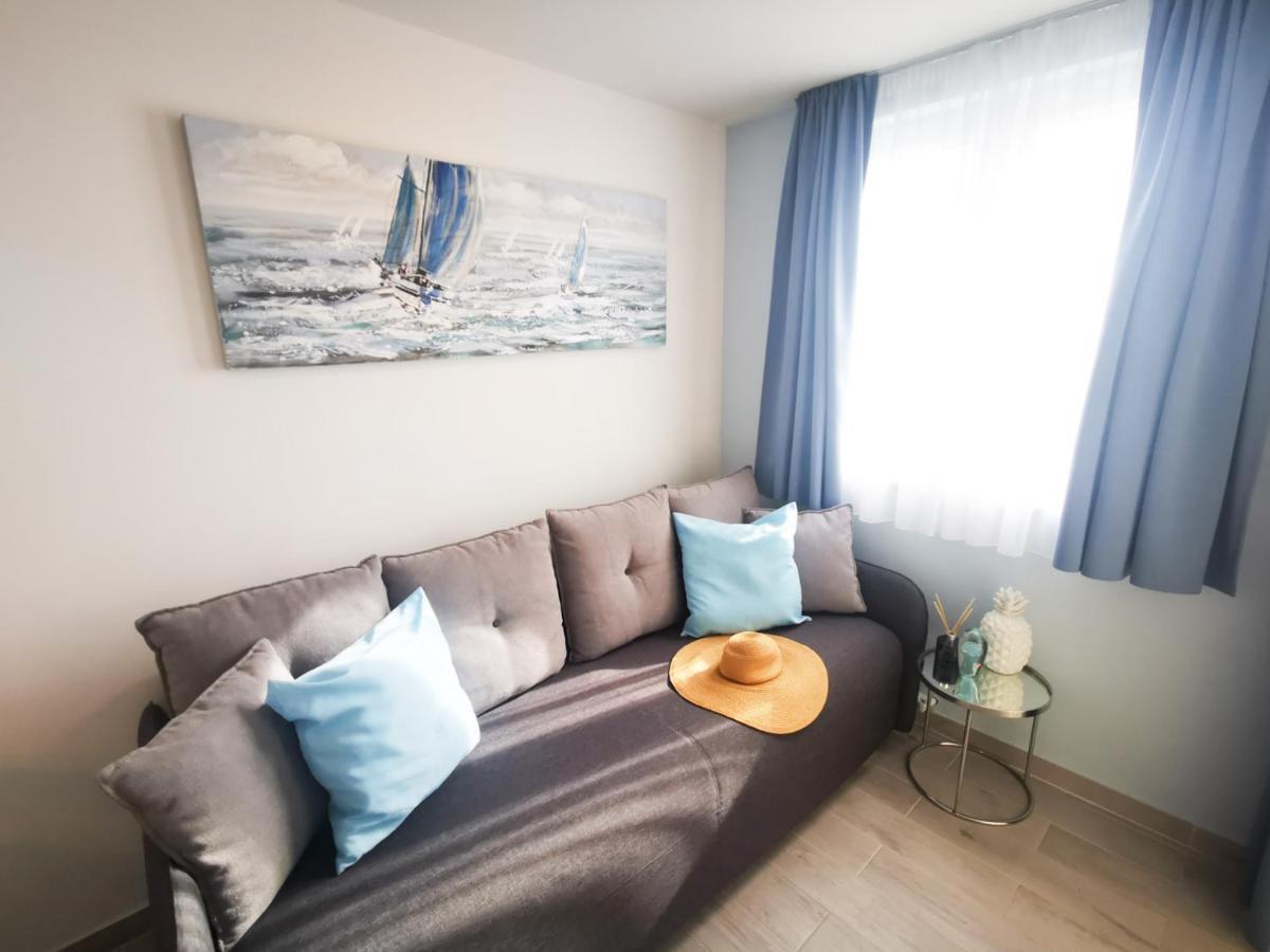 Rita Apartments - Sea-View Apartment 2Plus1 Tučepi Exteriör bild