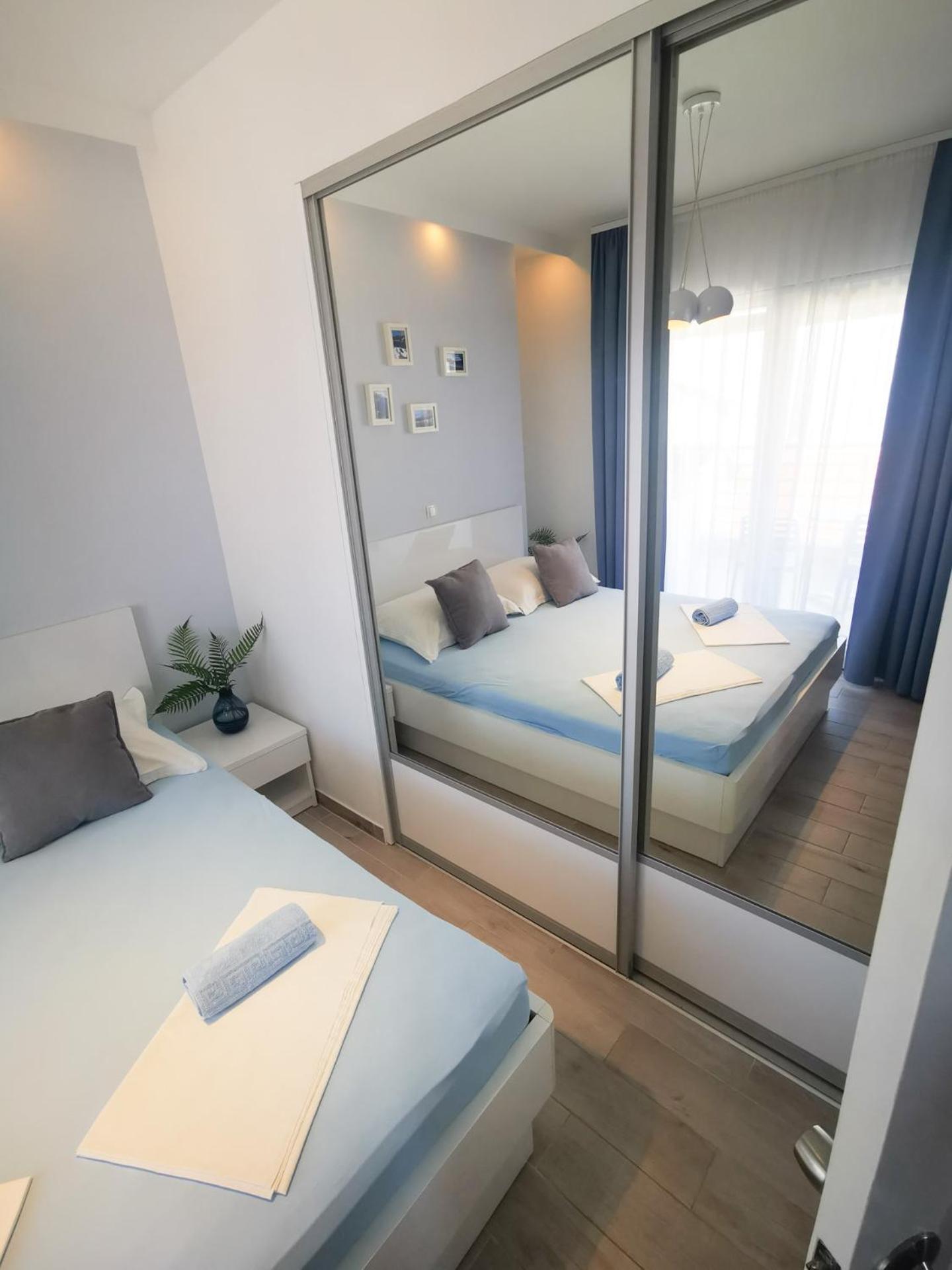 Rita Apartments - Sea-View Apartment 2Plus1 Tučepi Exteriör bild
